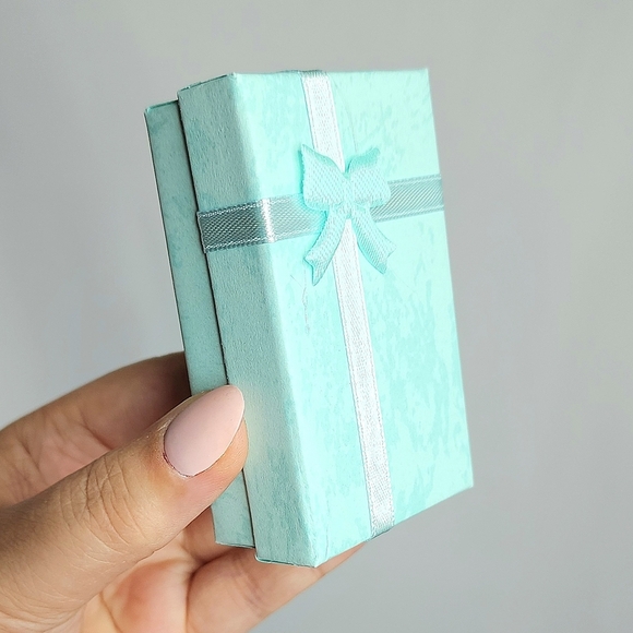 ‼️NEW IN‼️Vintage Camera Necklace🔥 - Picture 7 of 7